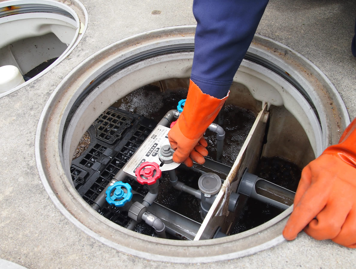 槽内機器類の点検・調整